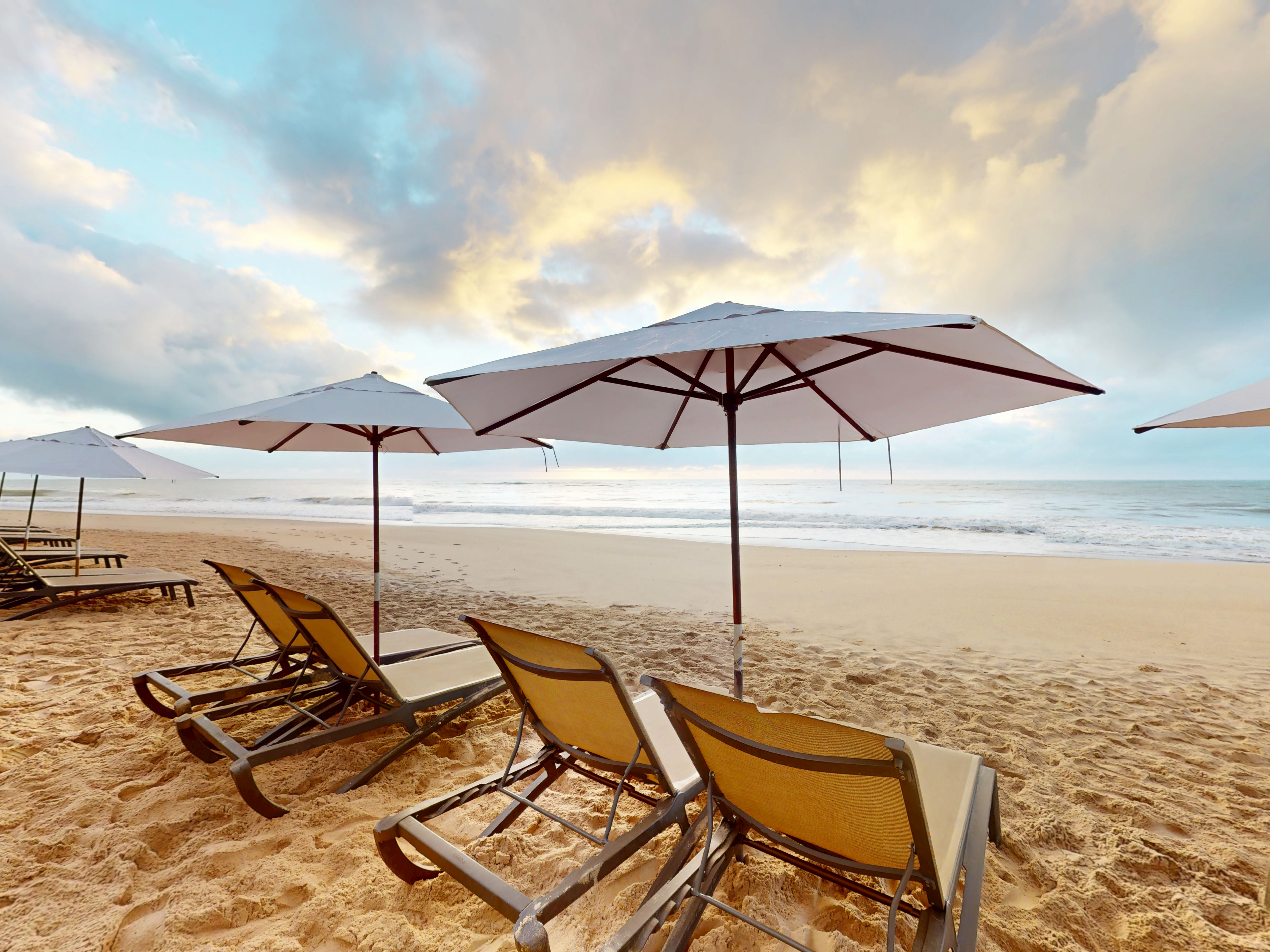 Contact Image